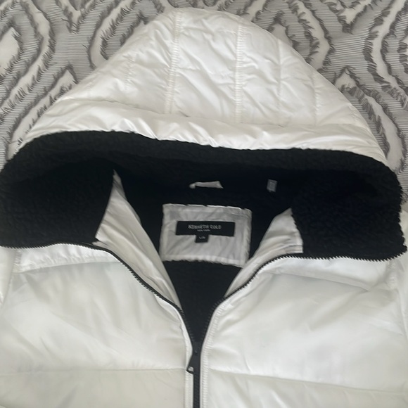 Kennet Cole New York Women’s Winter Puffer Jacket Hooded Colour White/Black - Picture 6 of 13